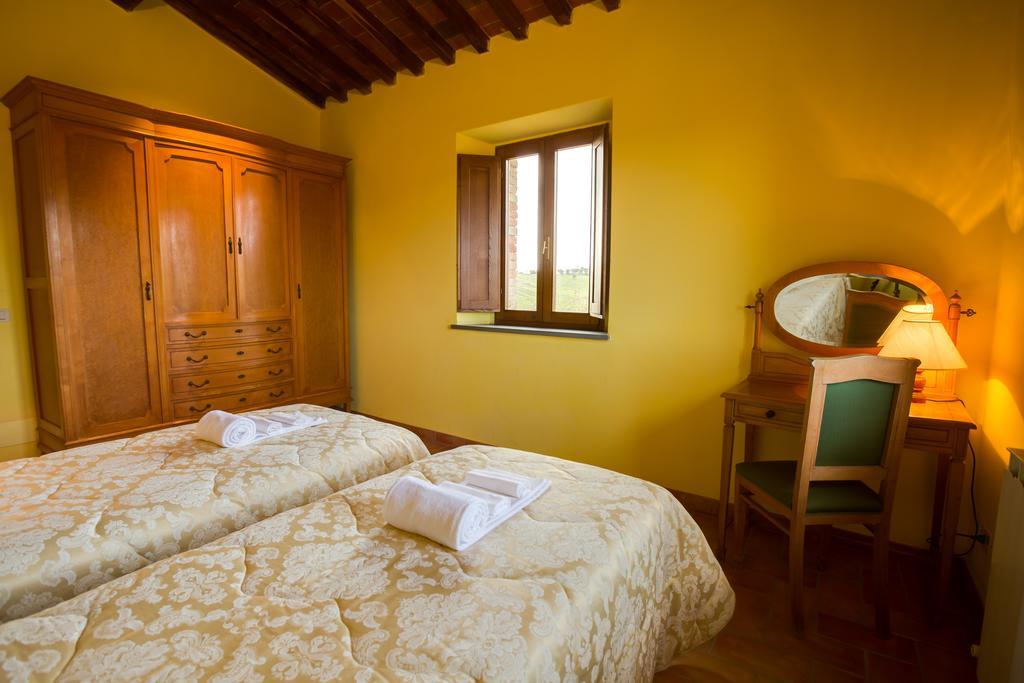 Tenuta Di Monaciano Ponte A Bozzone Rom bilde